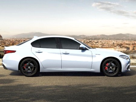 Alfa Romeo Giulia, 2021 - pohled č. 2