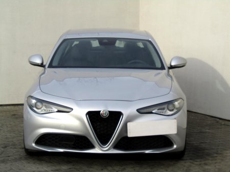 Alfa Romeo Giulia, 2017 - pohled č. 2