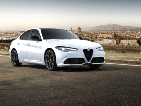 Alfa Romeo Giulia Giulia 2.0T 280k AT8 ZF Q4 4x4 Veloce MY22 *3364*