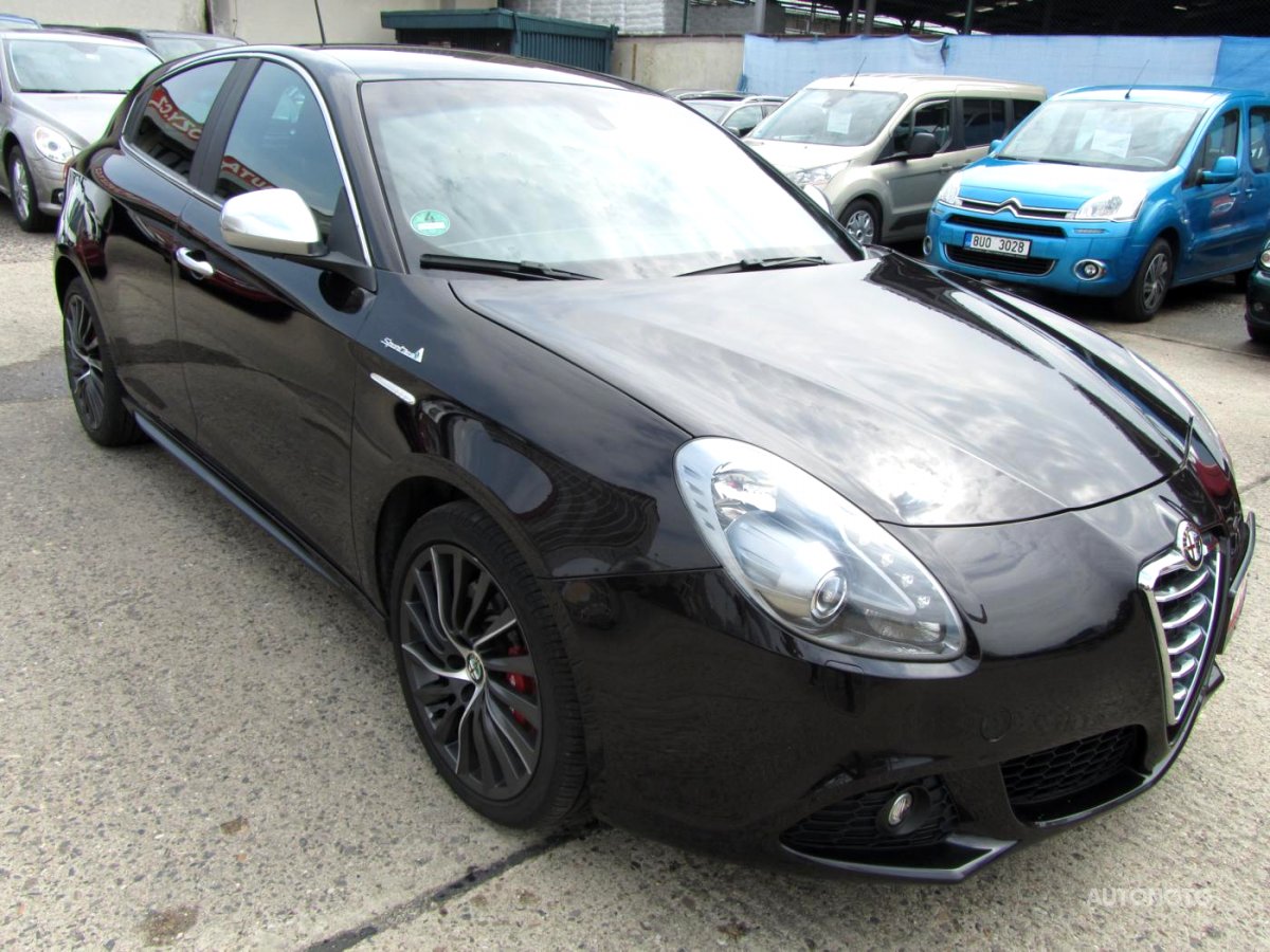 Alfa Romeo Giulietta, 2013 - pohled č. 3