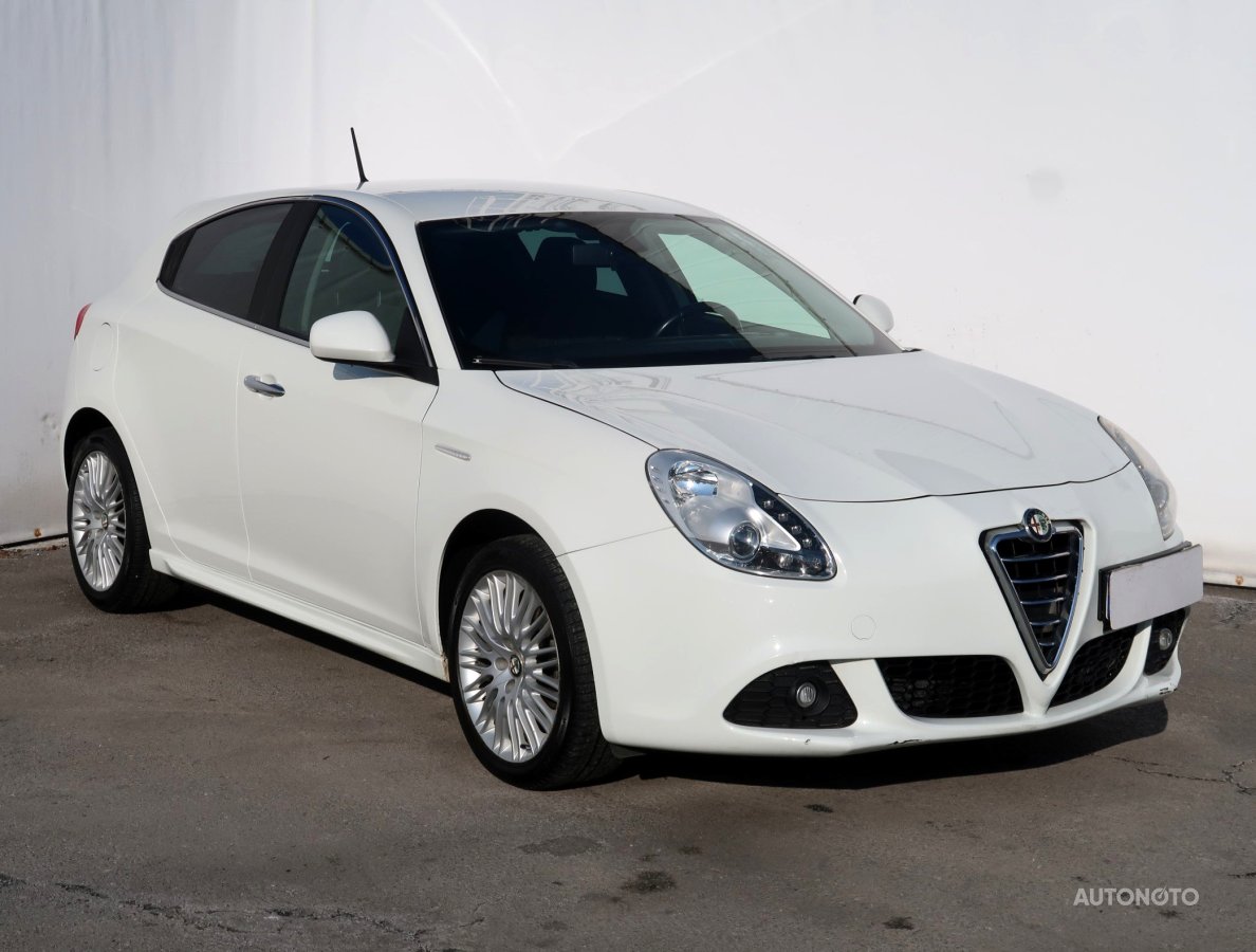 Alfa Romeo Giulietta, 2012 - pohled č. 1