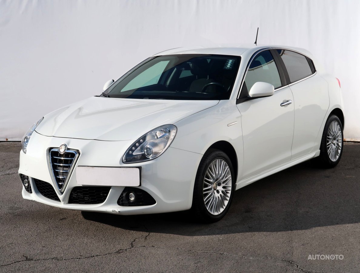 Alfa Romeo Giulietta, 2012 - pohled č. 3