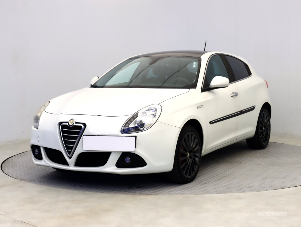 Alfa Romeo Giulietta, 2011 - pohled č. 3