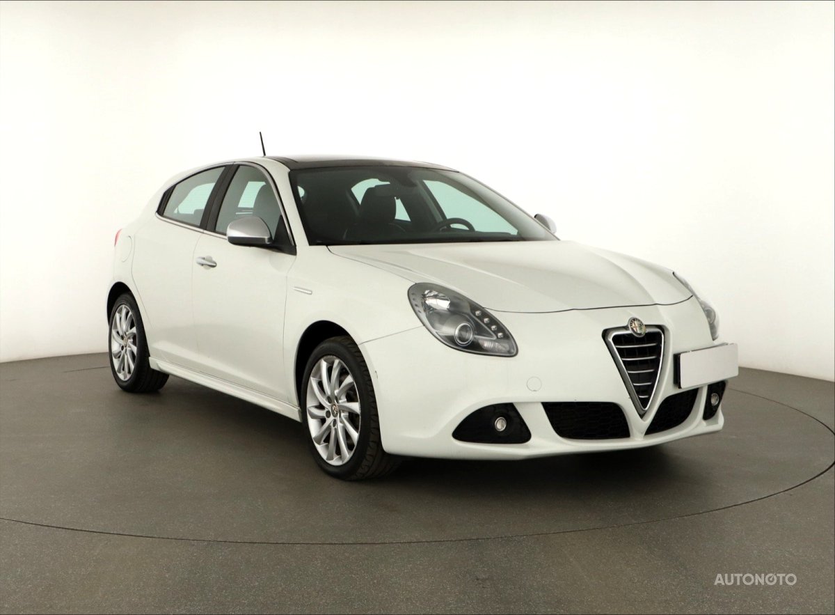Alfa Romeo Giulietta, 2011 - pohled č. 1