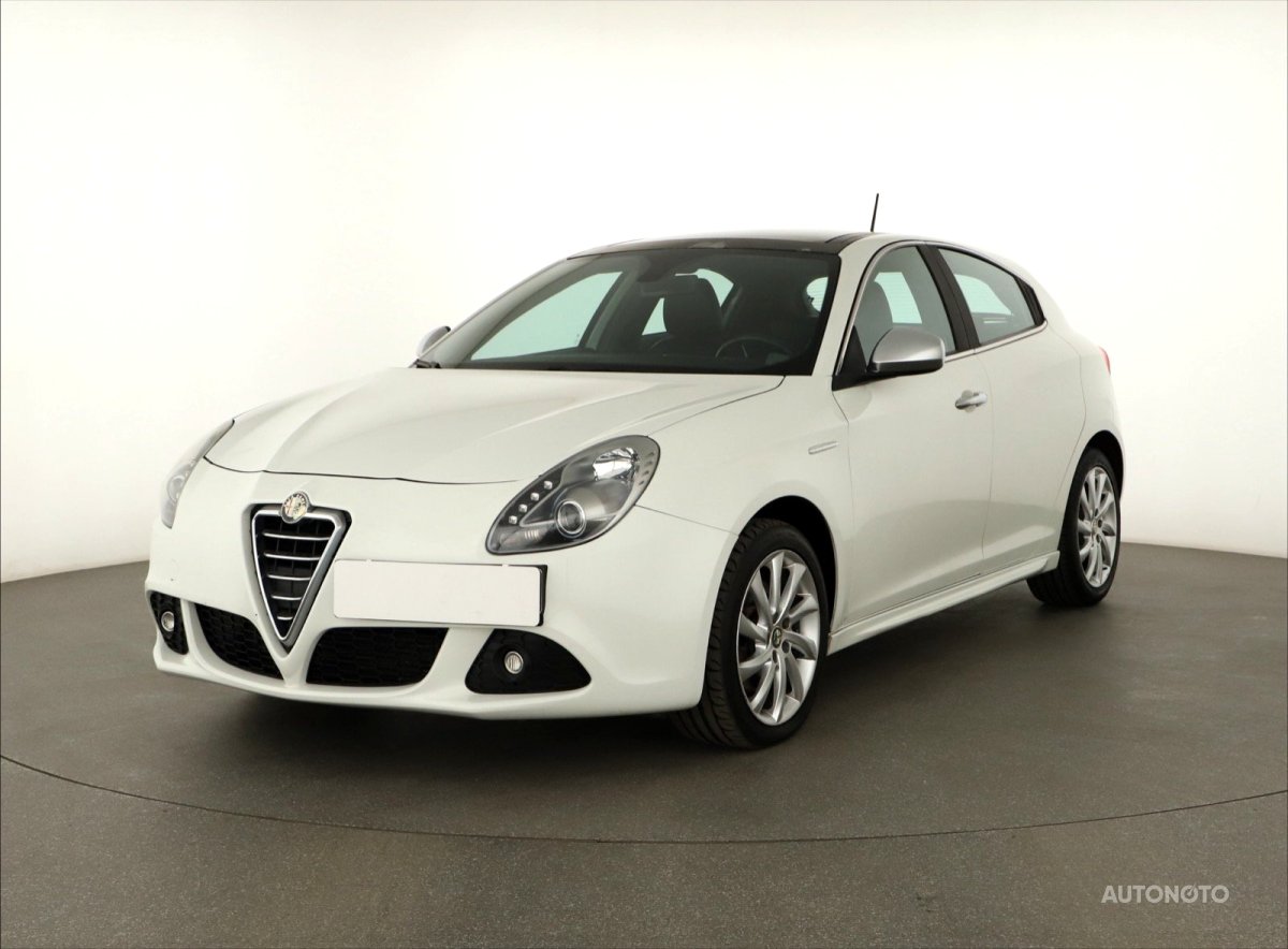 Alfa Romeo Giulietta, 2011 - pohled č. 3