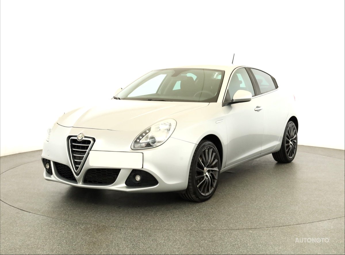 Alfa Romeo Giulietta, 2011 - pohled č. 3