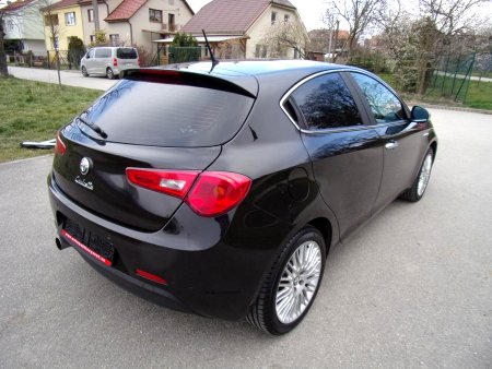 Alfa Romeo Giulietta, 2010 - pohled č. 3