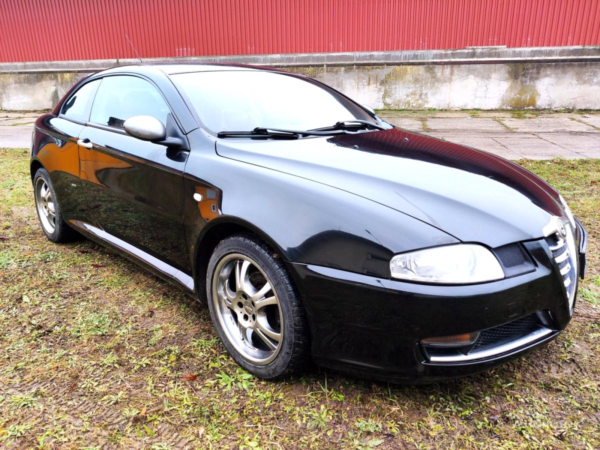 Alfa Romeo GT, 2004 - pohled č. 3