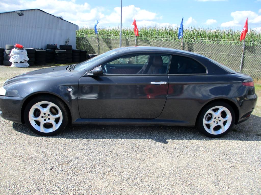 Alfa Romeo GT, 2007 - pohled č. 2