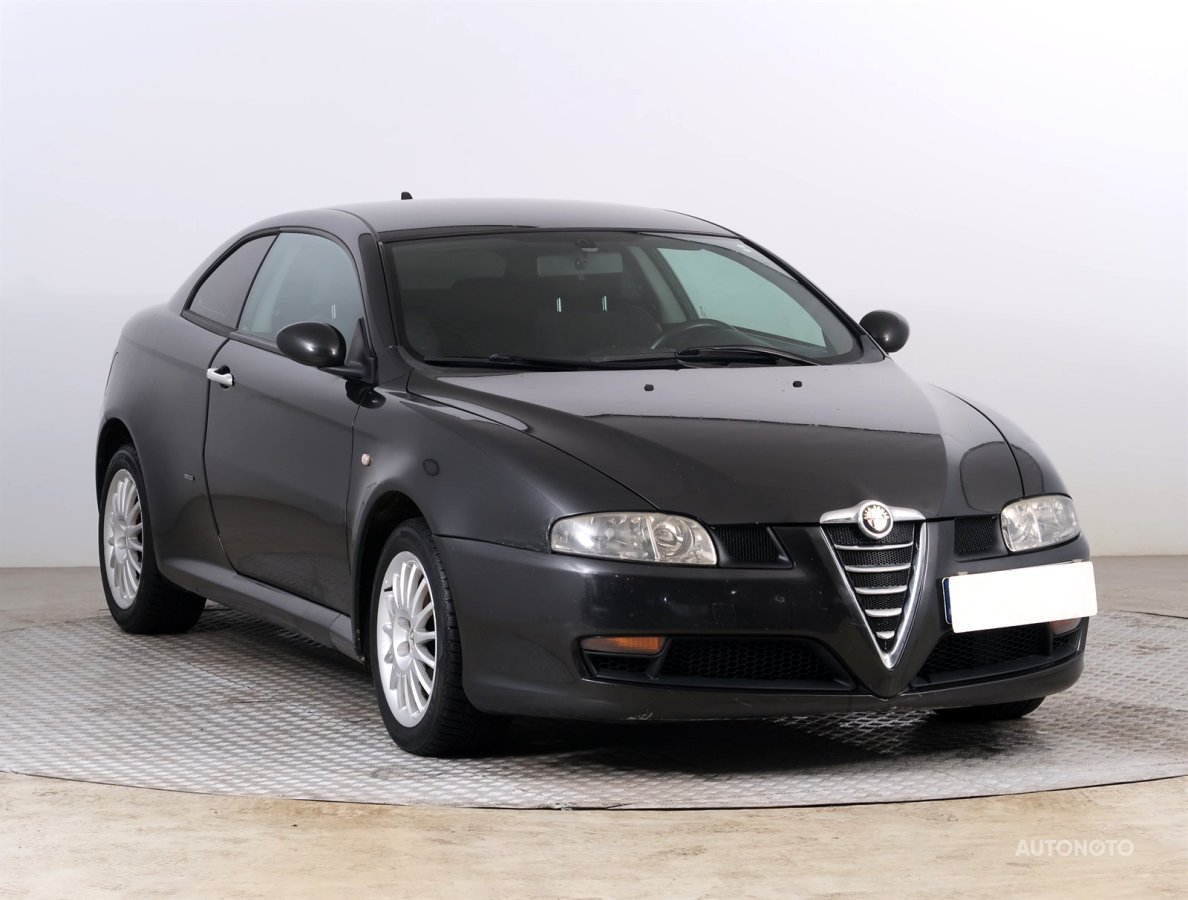 Alfa Romeo GT, 2004 - celkový pohled