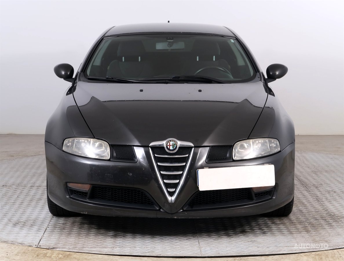 Alfa Romeo GT, 2004 - pohled č. 2
