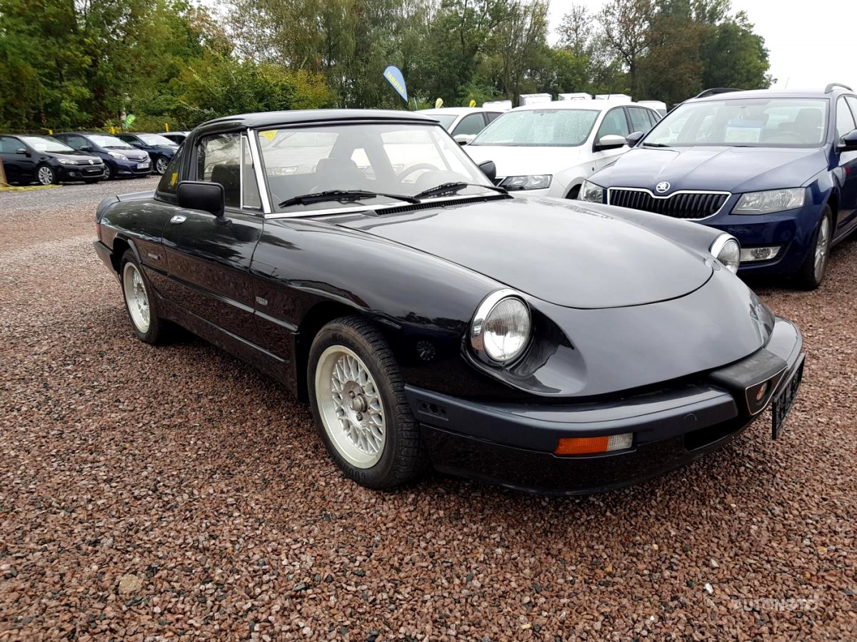 Alfa Romeo Spider, 1987 - pohled č. 3