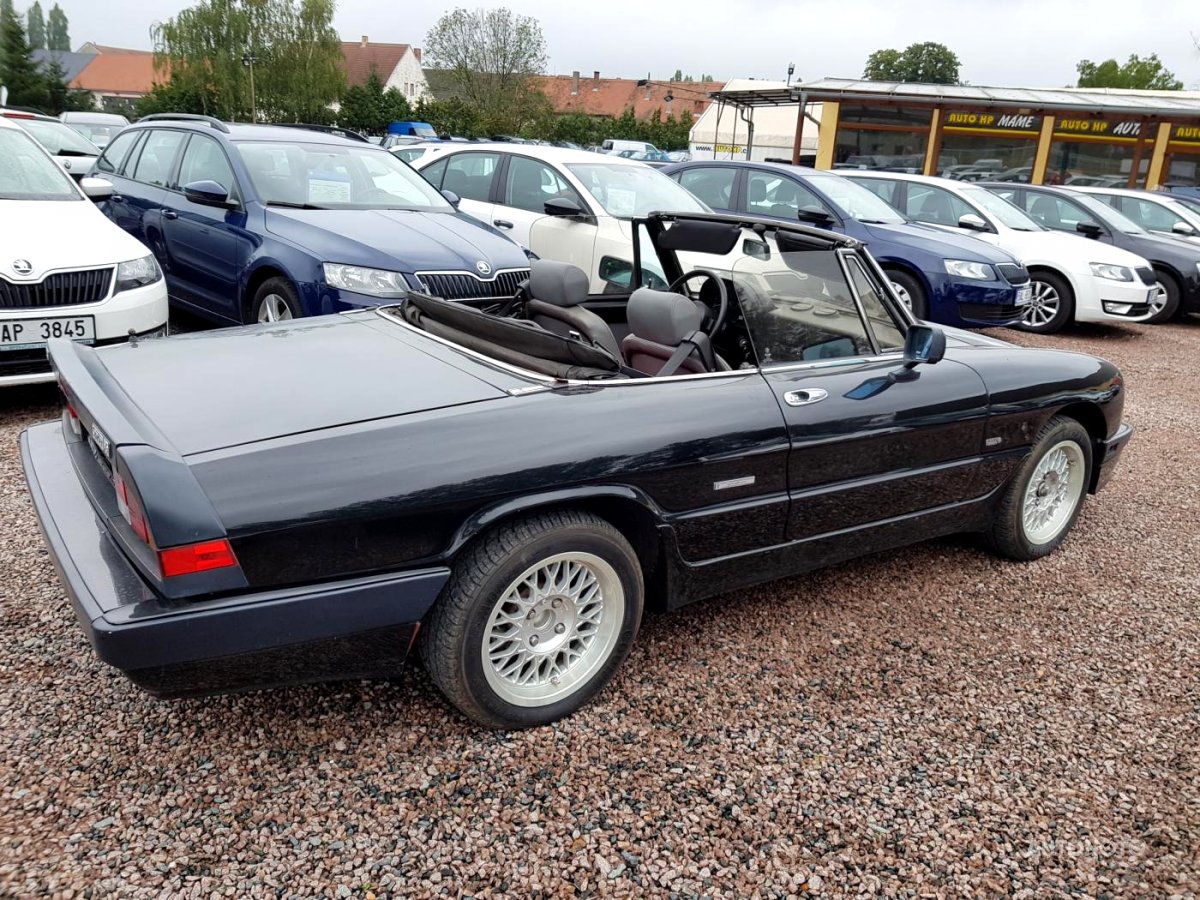 Alfa Romeo Spider, 1987 - pohled č. 9