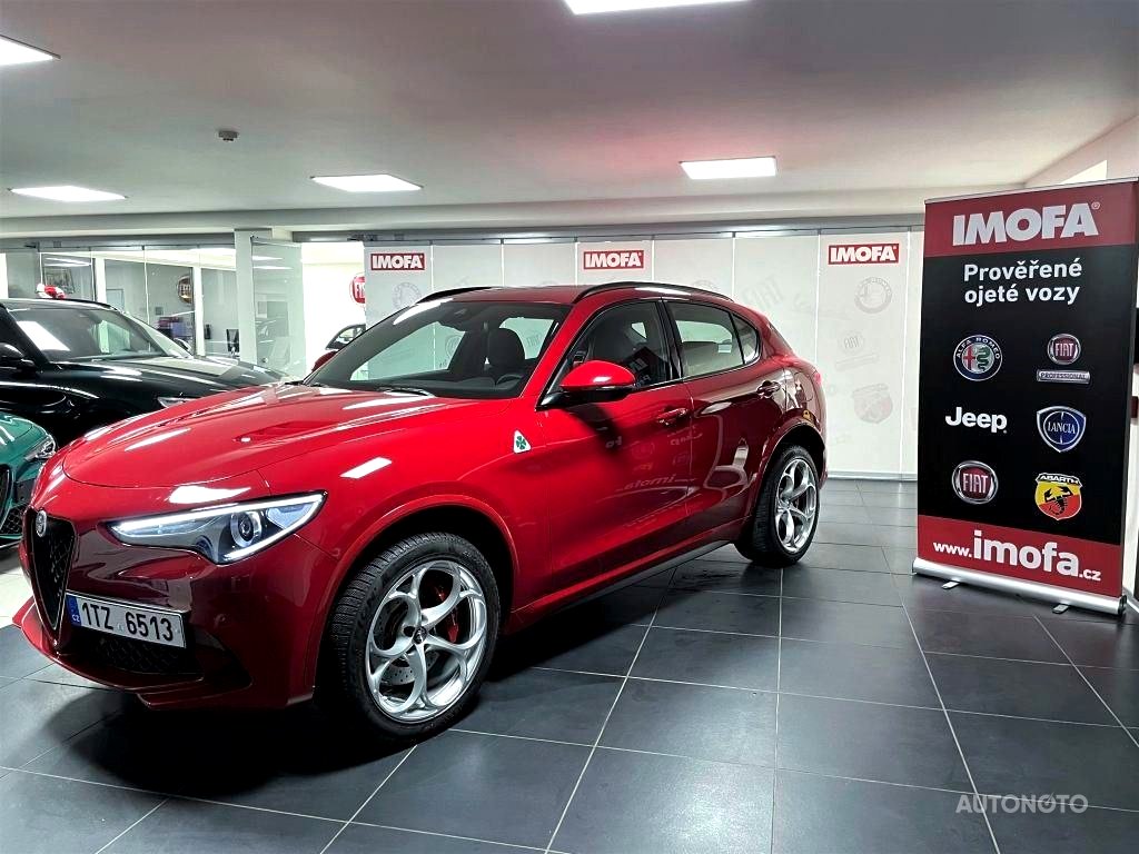 Alfa Romeo Stelvio, 2021 - pohled č. 3