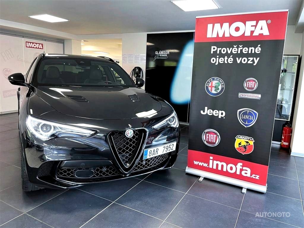 Alfa Romeo Stelvio, 2021 - pohled č. 2