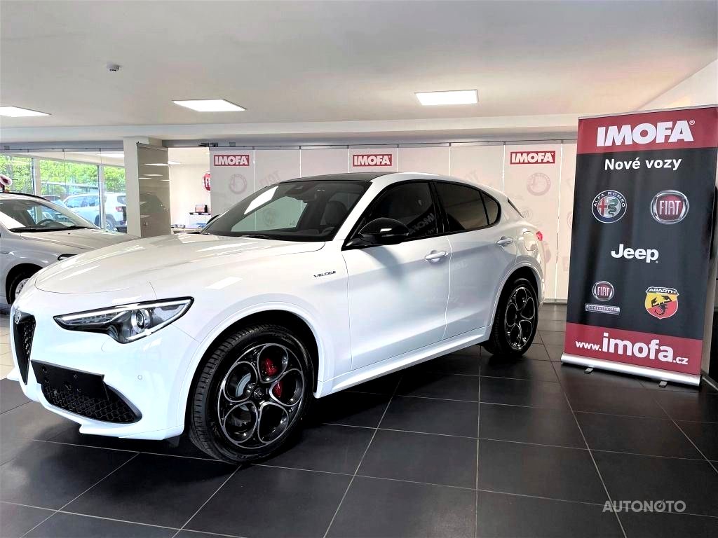 Alfa Romeo Stelvio, 2022 - pohled č. 3