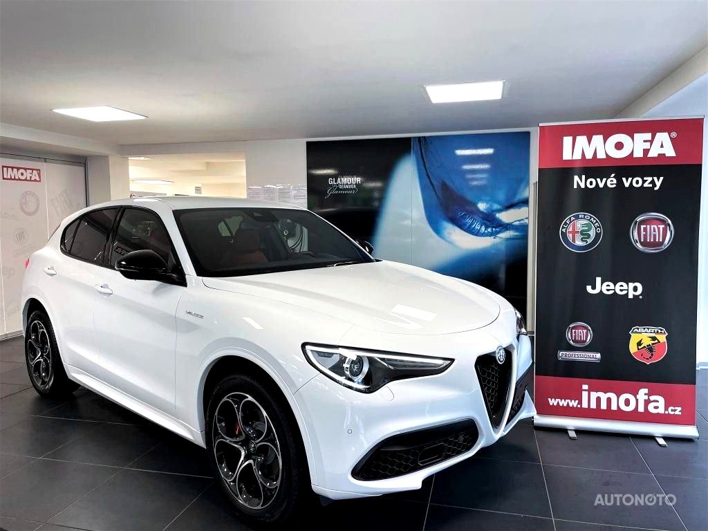 Alfa Romeo Stelvio, 2022 - celkový pohled
