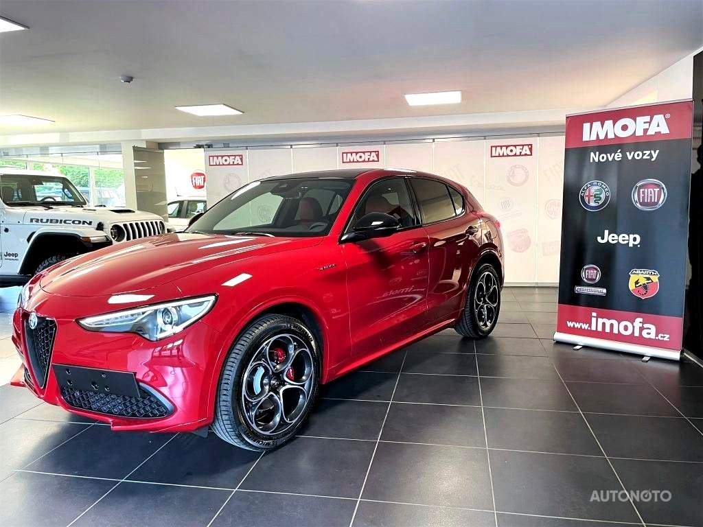 Alfa Romeo Stelvio, 2022 - pohled č. 3
