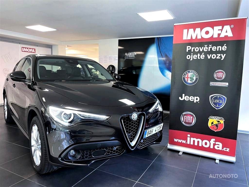 Alfa Romeo Stelvio, 2017 - pohled č. 2