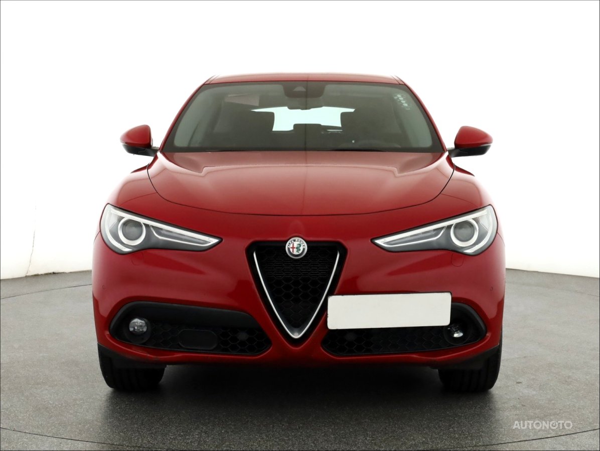 Alfa Romeo Stelvio, 2019 - pohled č. 2