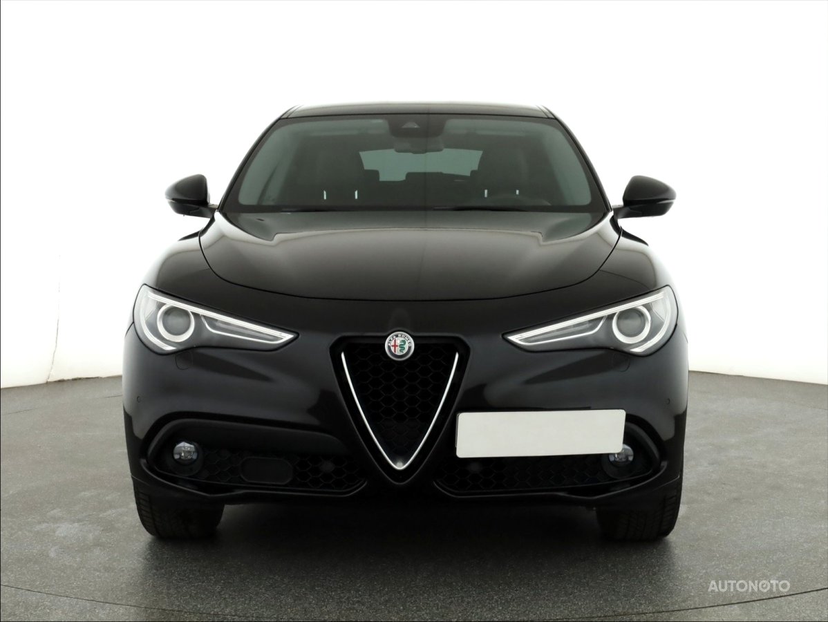 Alfa Romeo Stelvio, 2019 - pohled č. 2