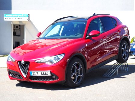 Alfa Romeo Stelvio, 2017
