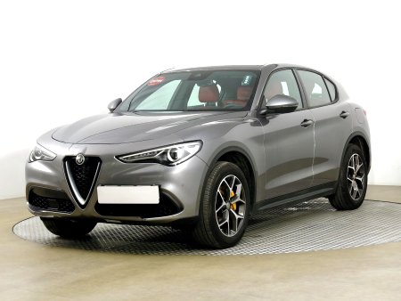 Alfa Romeo Stelvio, 2019 - pohled č. 3