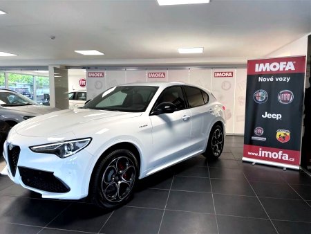 Alfa Romeo Stelvio, 2022 - pohled č. 3