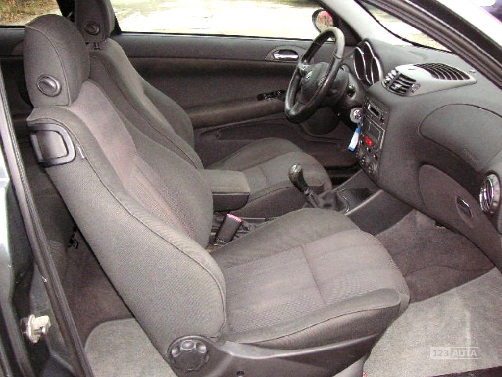 Alfa Romeo 147, 2003 - pohled č. 10