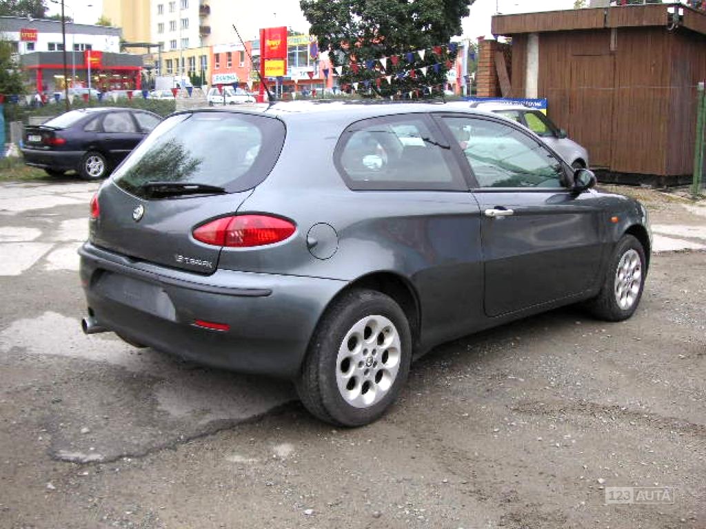 Alfa Romeo 147, 2003 - pohled č. 5