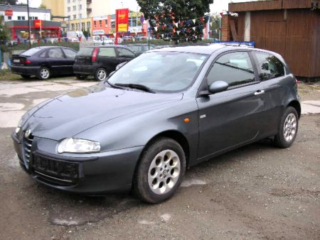 Alfa Romeo 147, 2003 - pohled č. 2