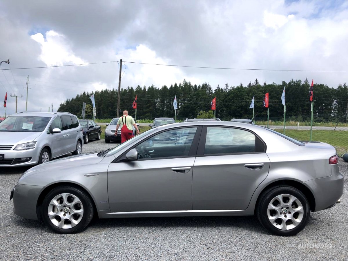 Alfa Romeo 159, 2008 - pohled č. 2