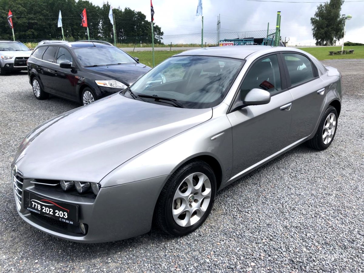 Alfa Romeo 159, 2008 - pohled č. 3