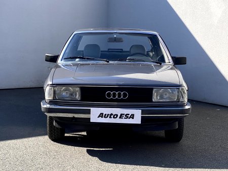 Audi 100, 1981 - pohled č. 2