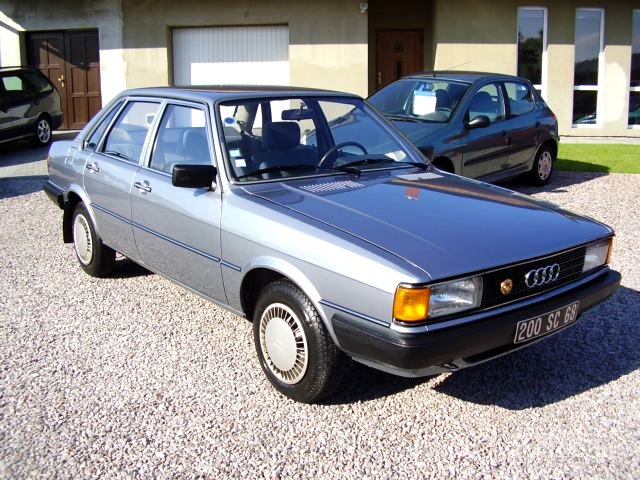 Audi 80, 1982 - celkový pohled