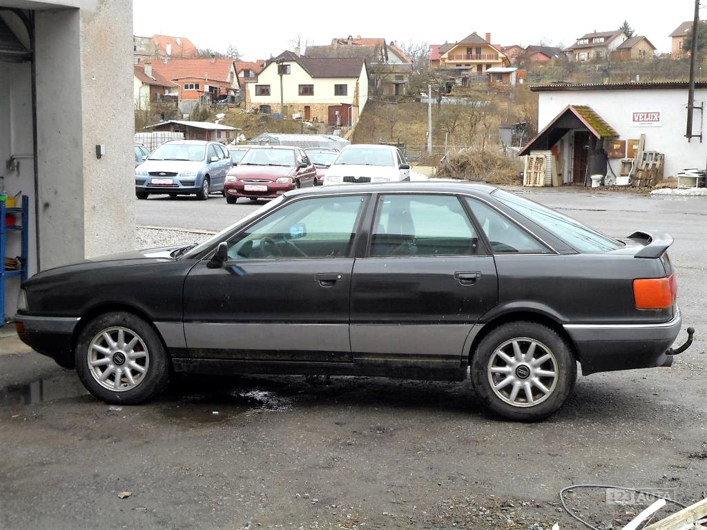 Audi 90, 1987 - pohled č. 2