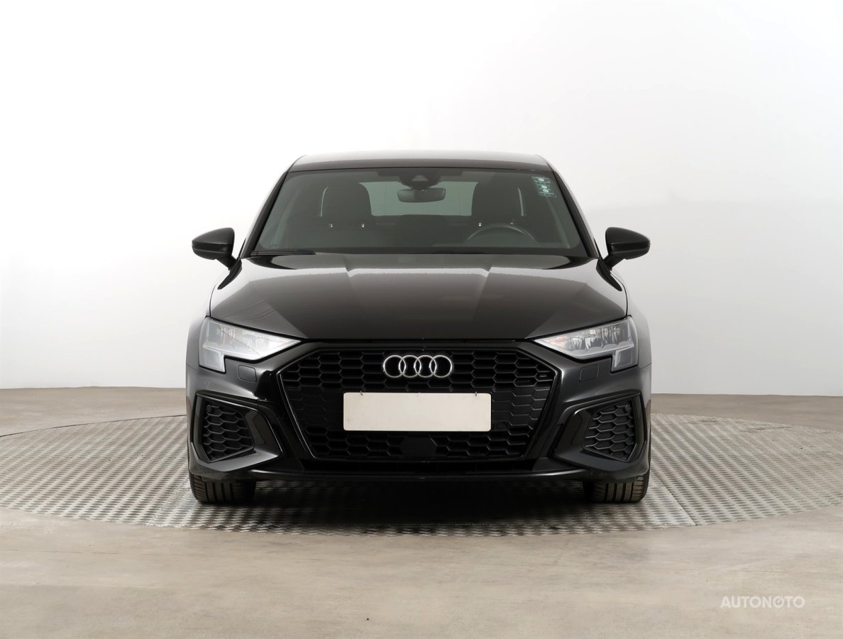 Audi A3, 2020 - pohled č. 2