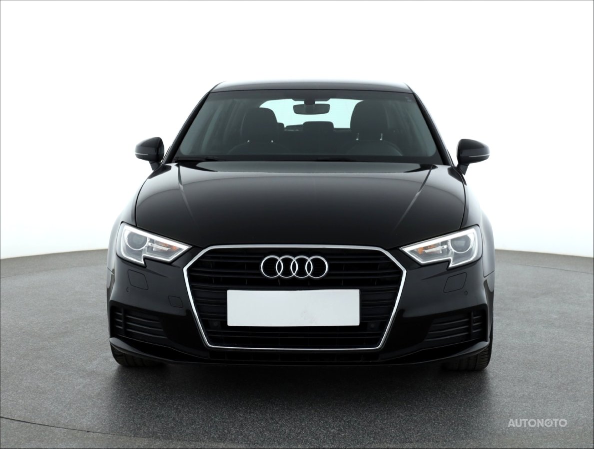 Audi A3, 2020 - pohled č. 2