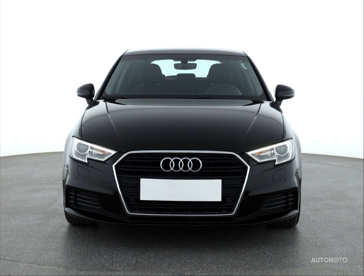 Audi A3, 2020 - pohled č. 2