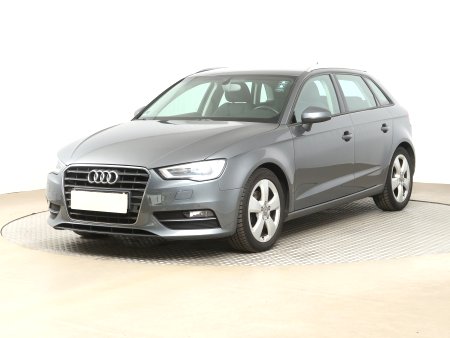Audi A3, 2013 - pohled č. 3