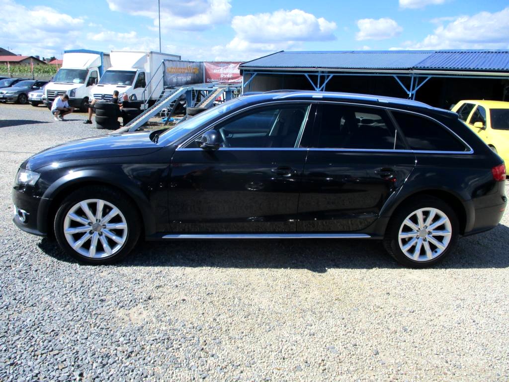 Audi A4 Allroad, 2010 - pohled č. 2
