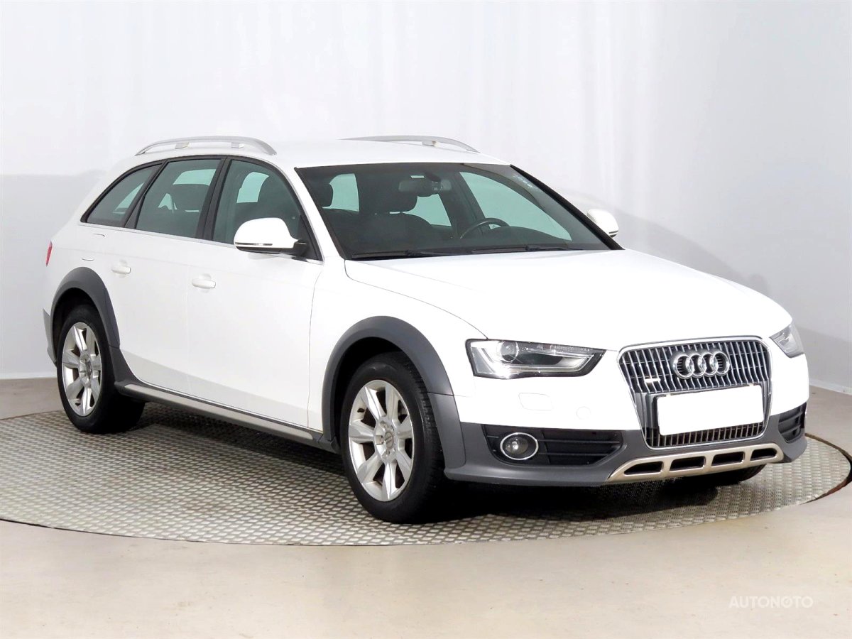 Audi A4 Allroad, 2013 - celkový pohled