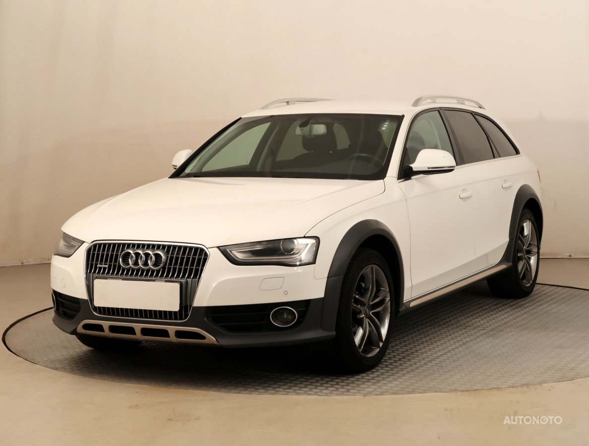 Audi A4 Allroad, 2015 - pohled č. 3