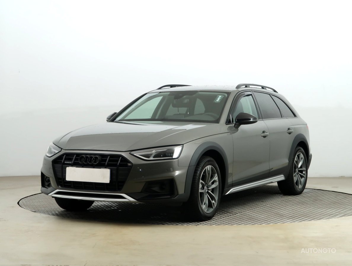 Audi A4 Allroad, 2023 - pohled č. 3