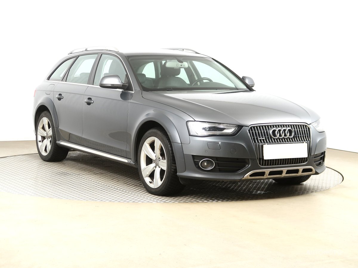 Audi A4 Allroad, 2013 - celkový pohled