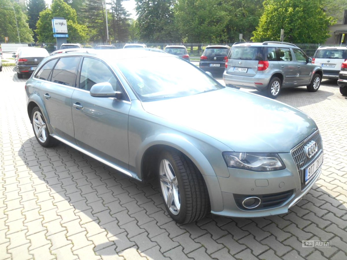 Audi A4 Allroad, 2010 - pohled č. 2