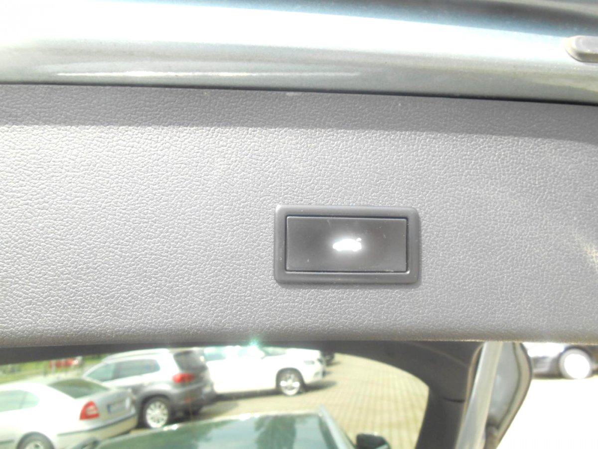 Audi A4 Allroad, 2010 - pohled č. 5