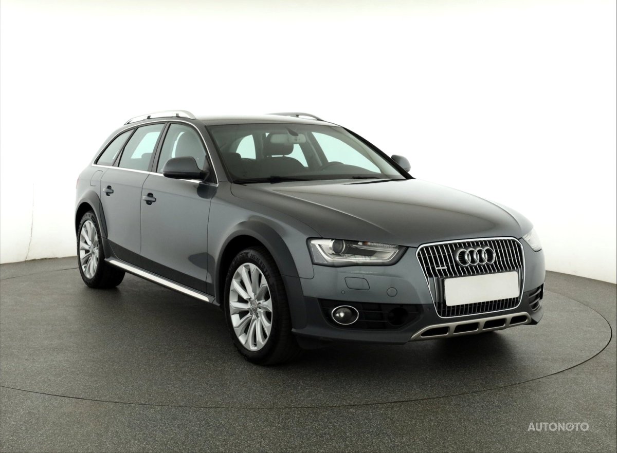 Audi A4 Allroad, 2013 - celkový pohled