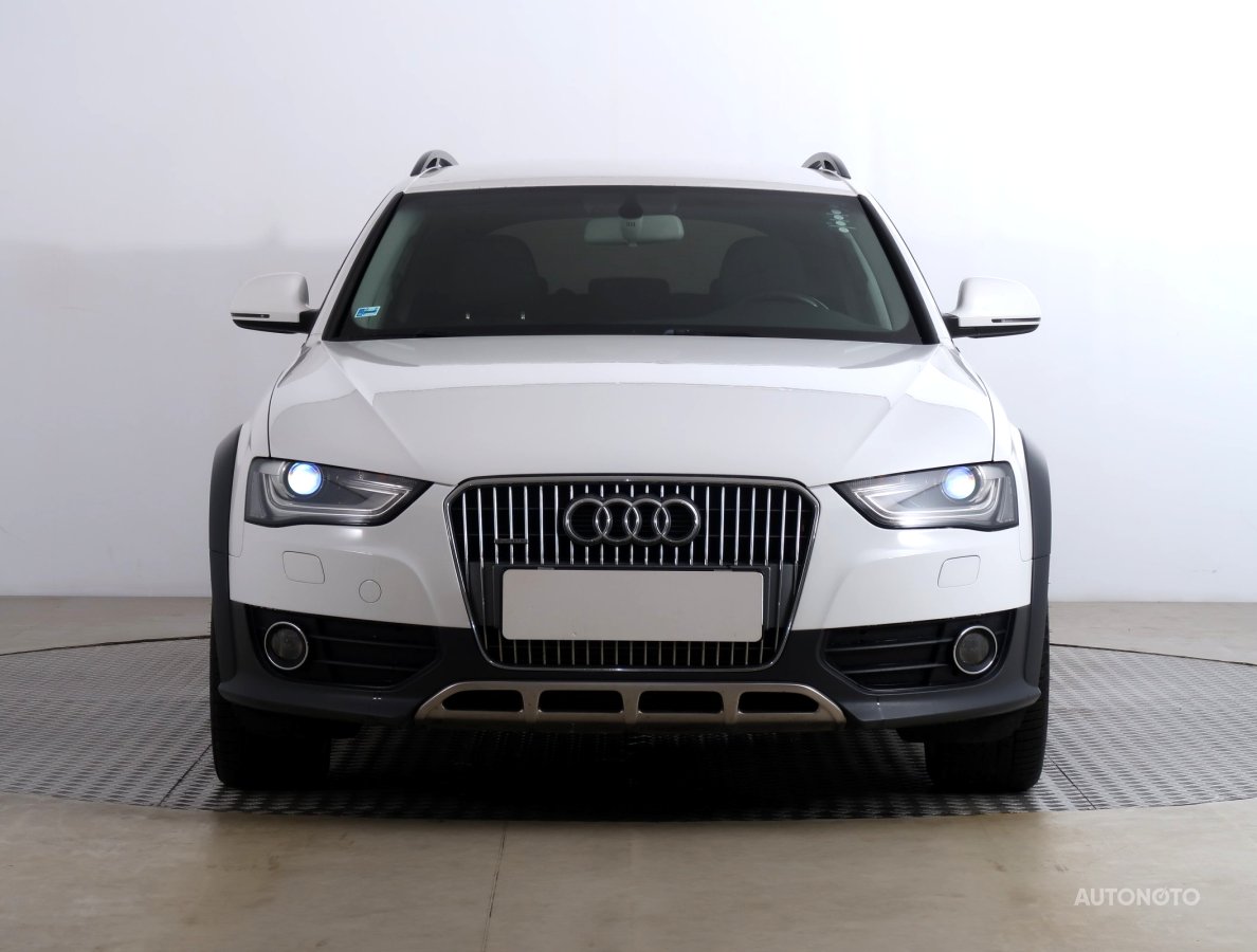 Audi A4 Allroad, 2013 - pohled č. 2