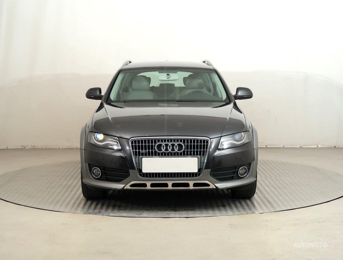 Audi A4 Allroad, 2010 - pohled č. 2